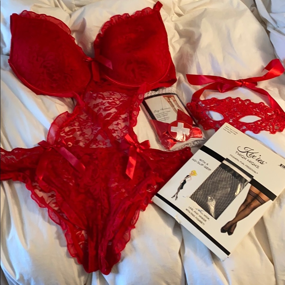 Fun Bridal lingerie set